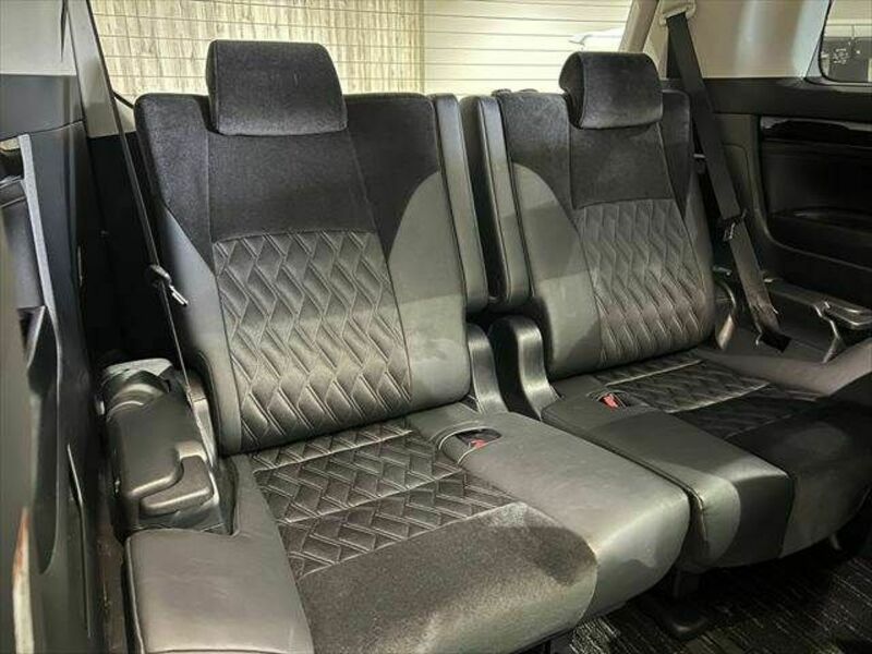 VELLFIRE-9