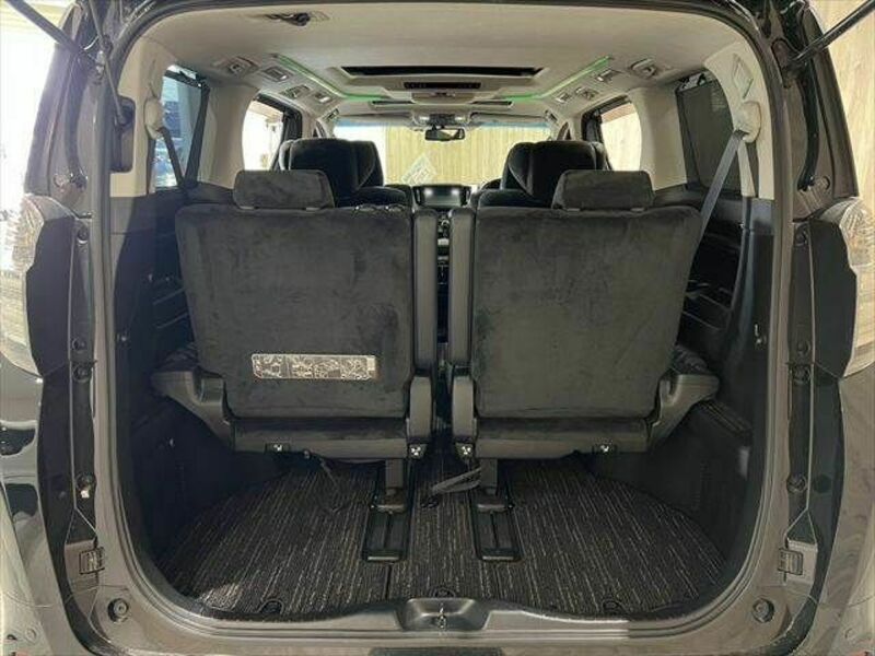 VELLFIRE-10
