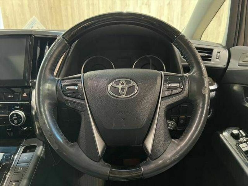 VELLFIRE-11