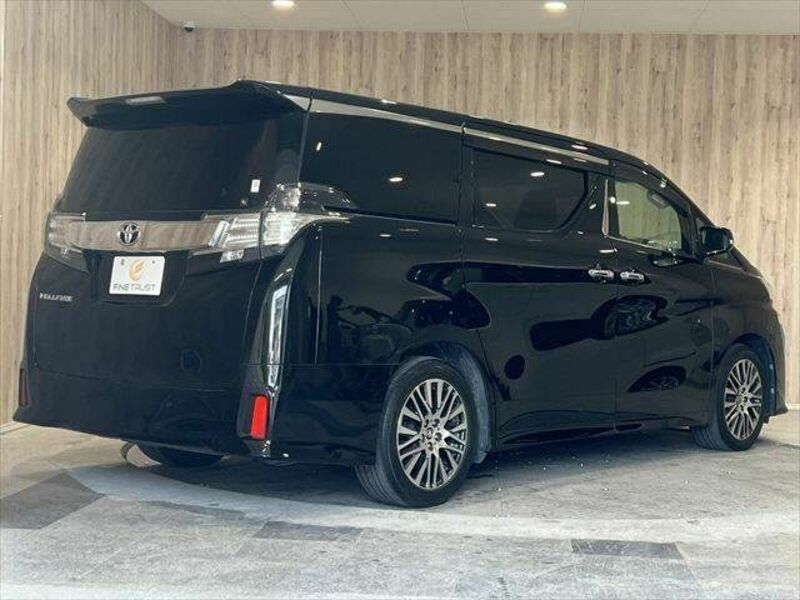 VELLFIRE-18
