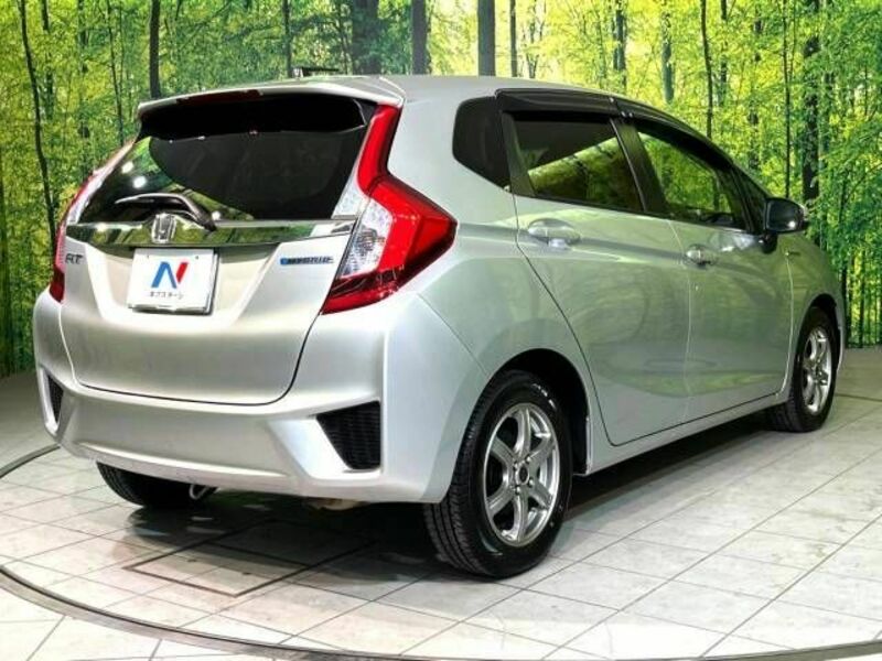 FIT HYBRID-16
