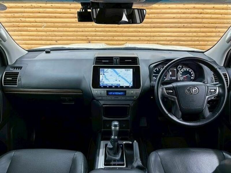 LAND CRUISER PRADO-1