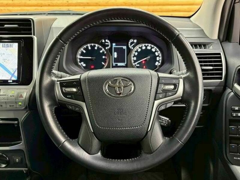 LAND CRUISER PRADO-13