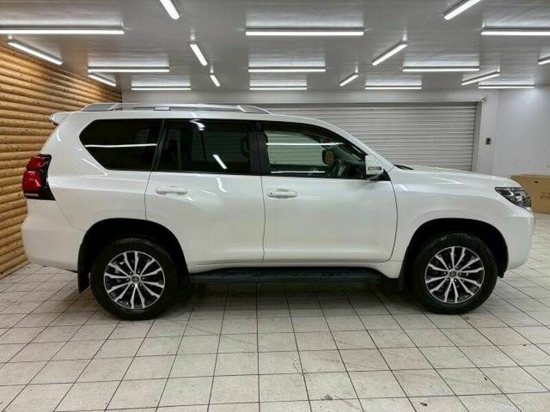 LAND CRUISER PRADO-17