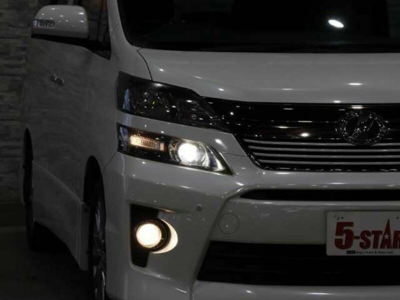 VELLFIRE-14