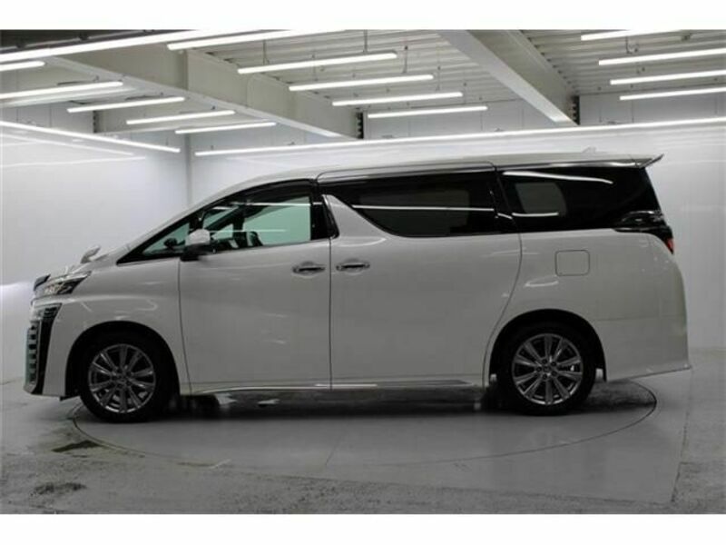 VELLFIRE-7
