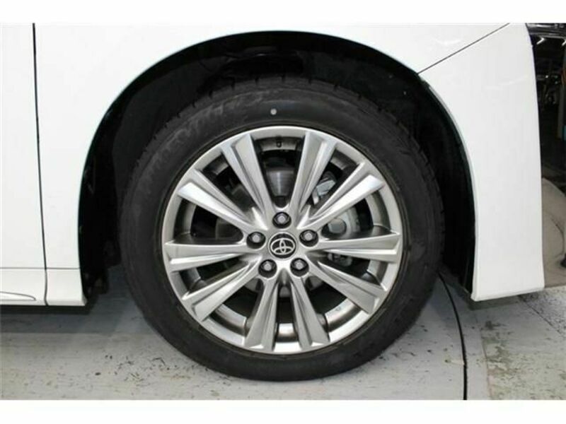VELLFIRE-11