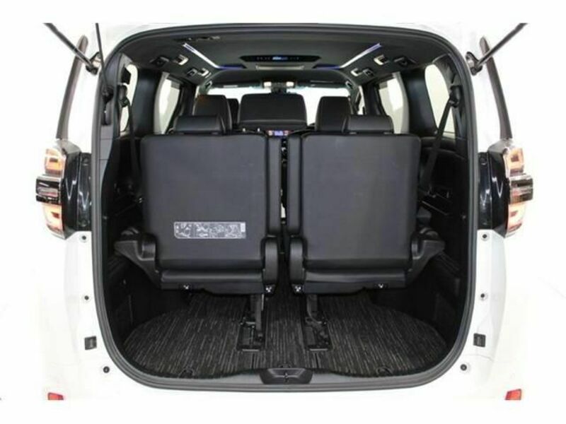 VELLFIRE-16