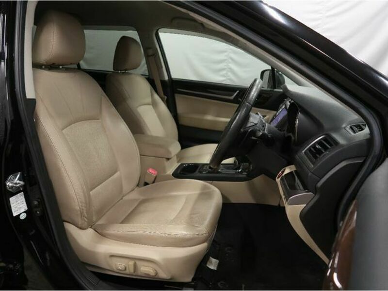 LEGACY OUTBACK-4