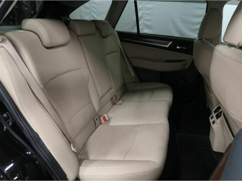 LEGACY OUTBACK-5
