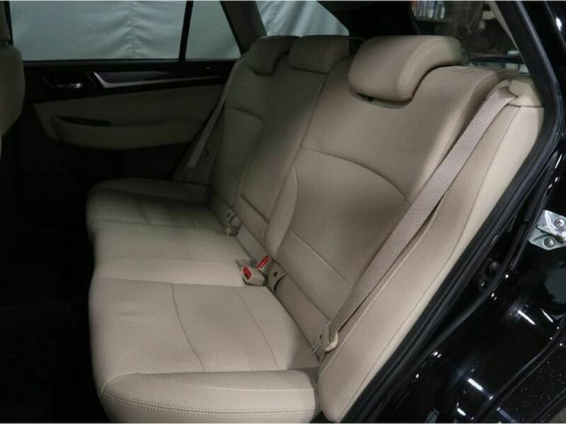 LEGACY OUTBACK-7