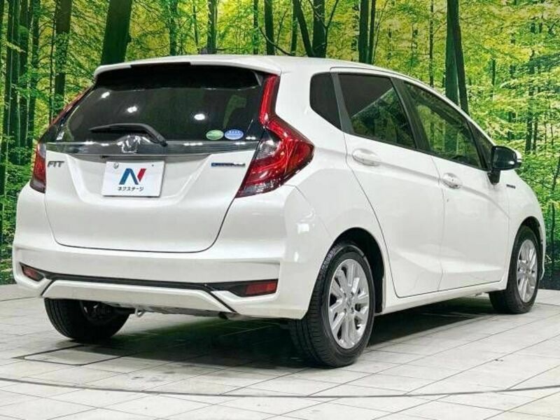 FIT HYBRID-16