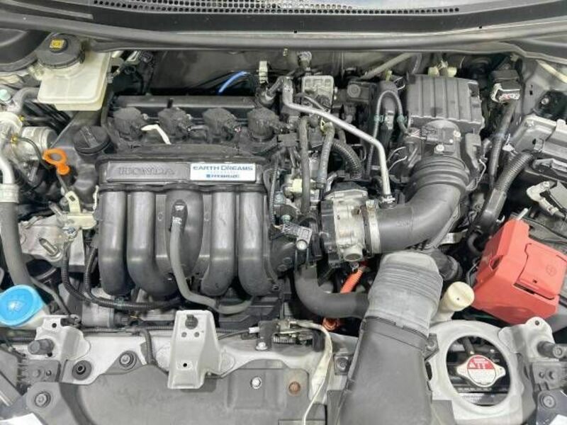 FIT HYBRID-17