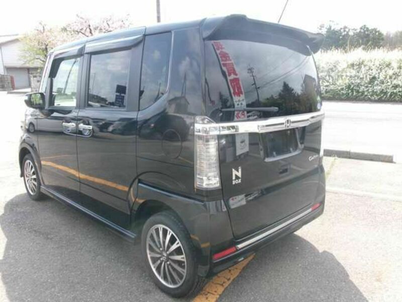 N BOX CUSTOM-6