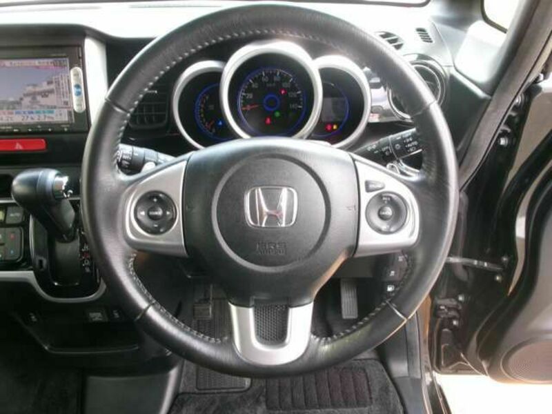N BOX CUSTOM-11