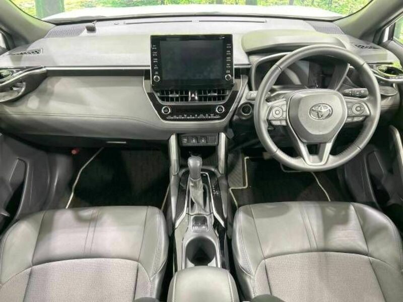 COROLLA CROSS-1