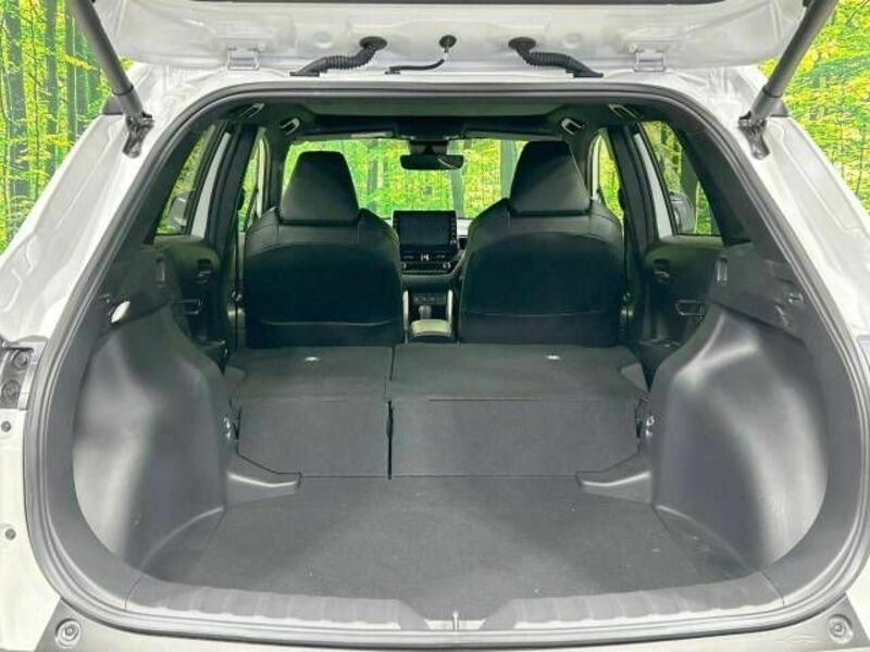 COROLLA CROSS-9