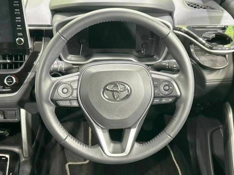 COROLLA CROSS-10