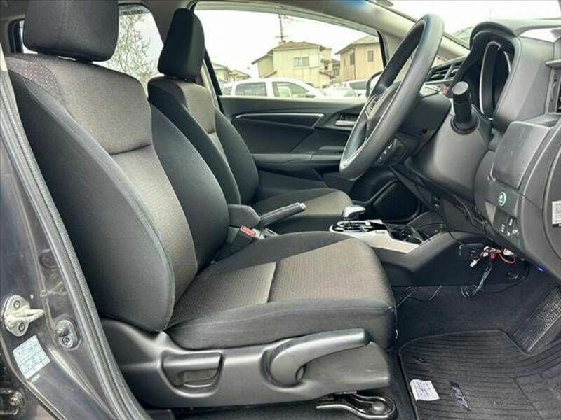 FIT HYBRID-15