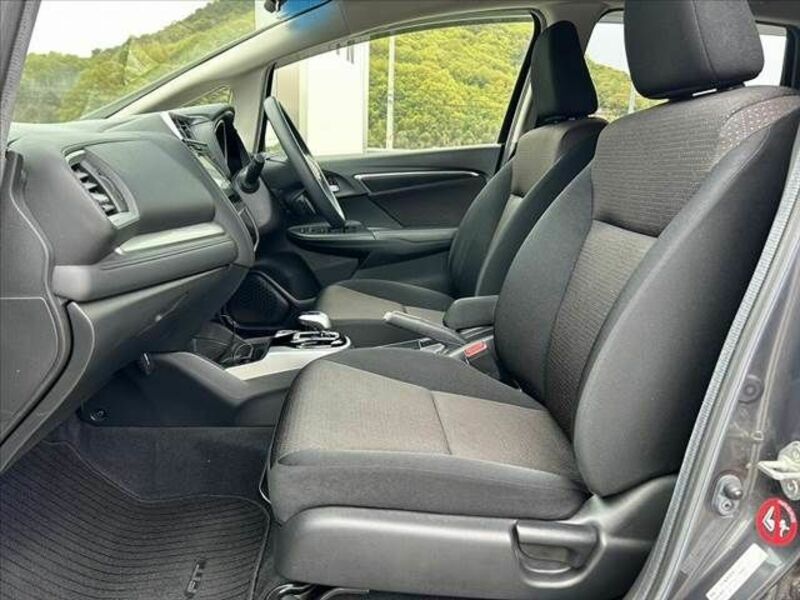 FIT HYBRID-16