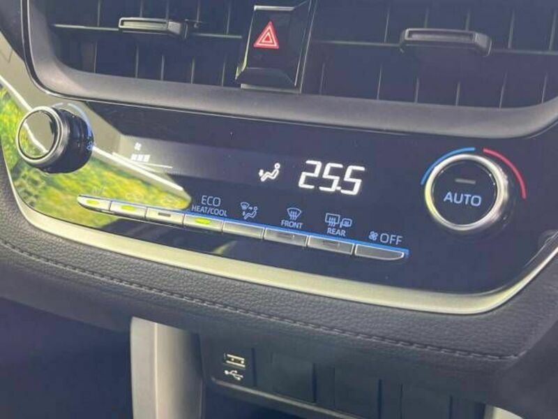 COROLLA CROSS-7