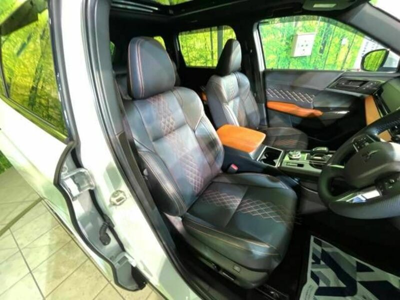 OUTLANDER PHEV-7