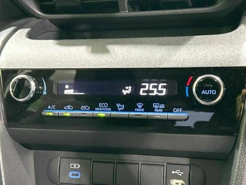 YARIS CROSS-6