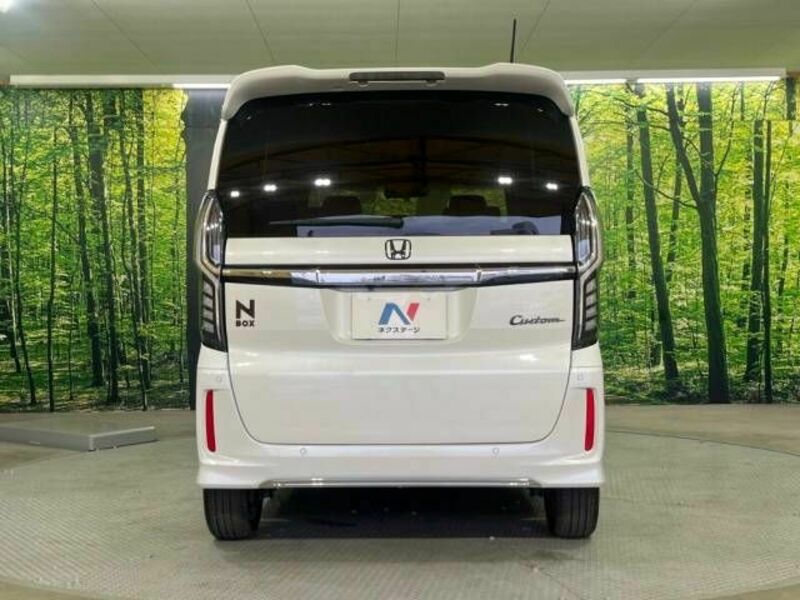 N BOX CUSTOM-18