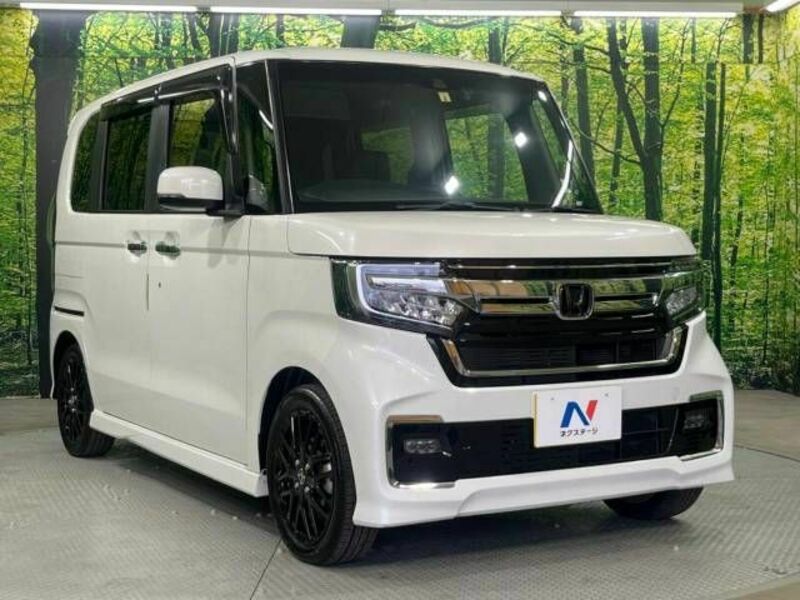 N BOX CUSTOM-19