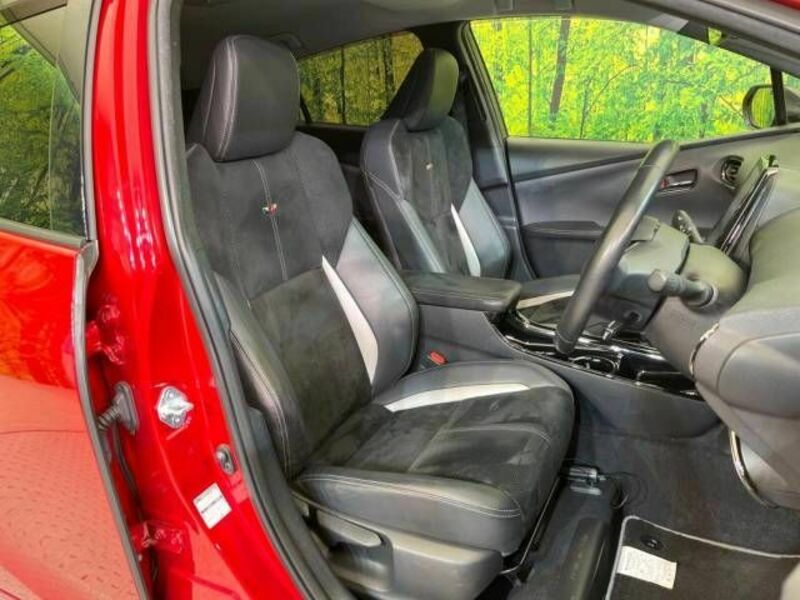 PRIUS PHV-7