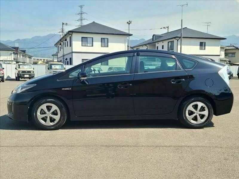 PRIUS-10