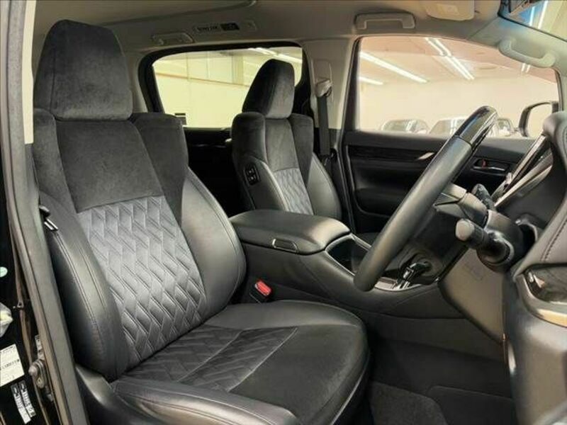 VELLFIRE-5