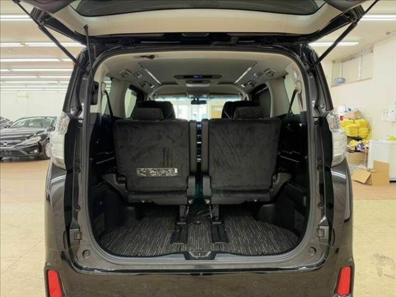 VELLFIRE-8
