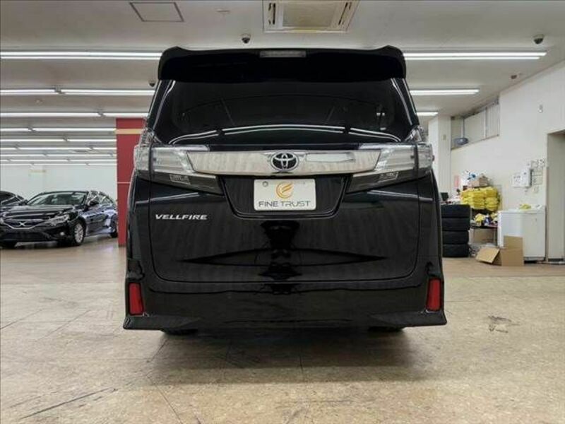 VELLFIRE-16