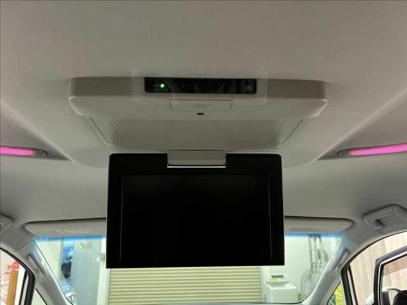 VELLFIRE-2