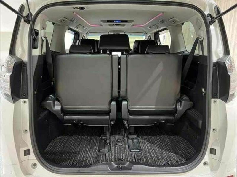 VELLFIRE-11