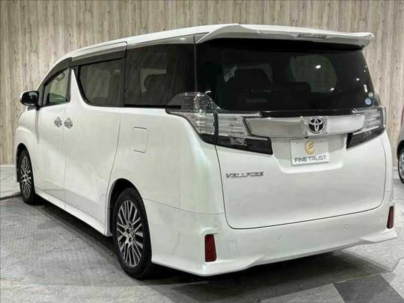 VELLFIRE-21