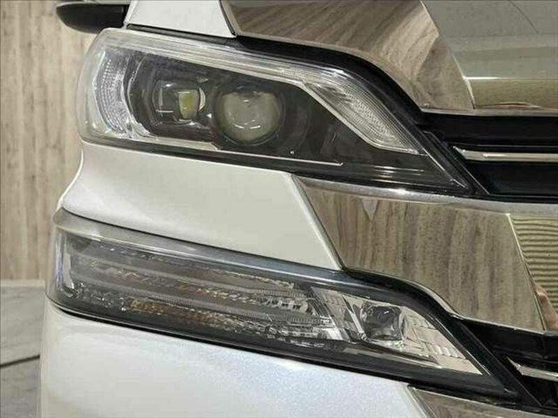 VELLFIRE-23