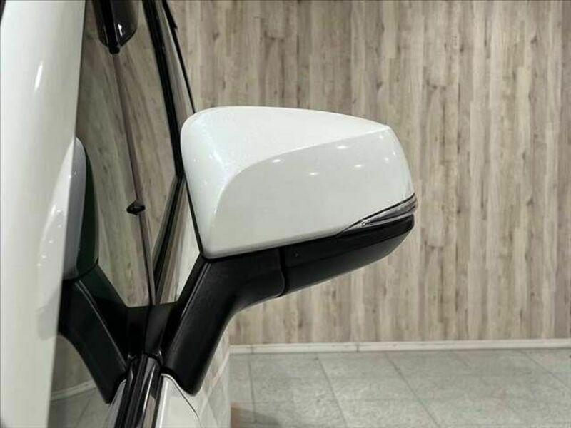 VELLFIRE-28