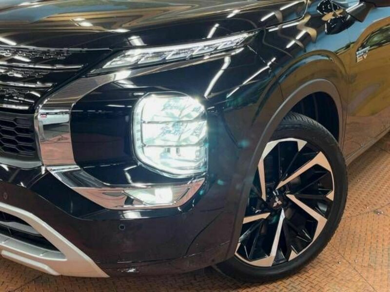 OUTLANDER PHEV-14