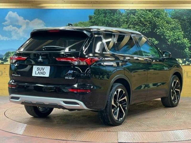 OUTLANDER PHEV-18