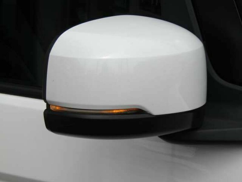 N BOX CUSTOM-6