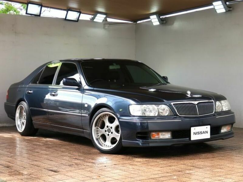 NISSAN　CIMA