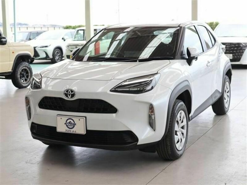 YARIS CROSS
