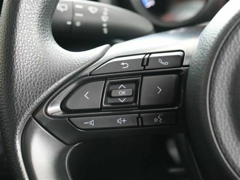 YARIS CROSS-4