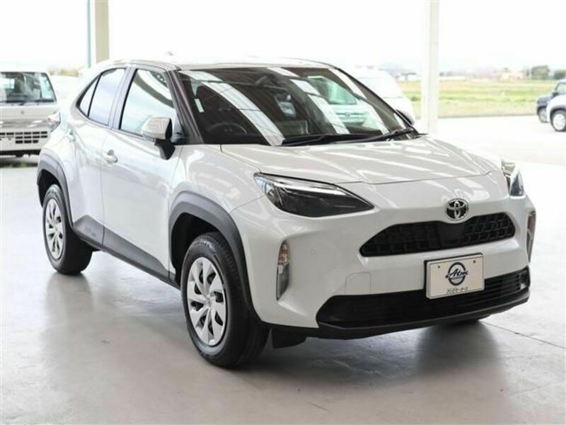 YARIS CROSS-21