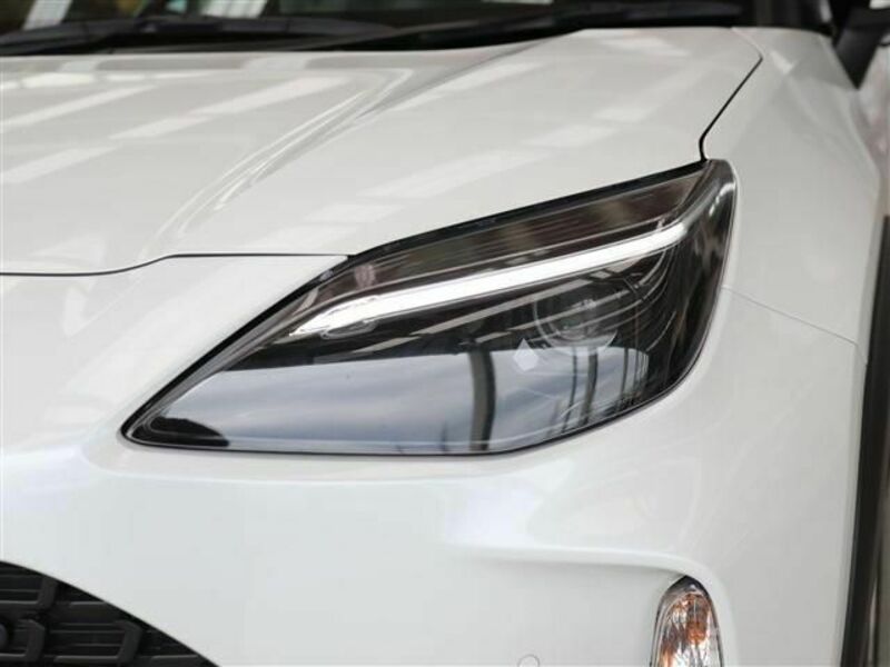 YARIS CROSS-25