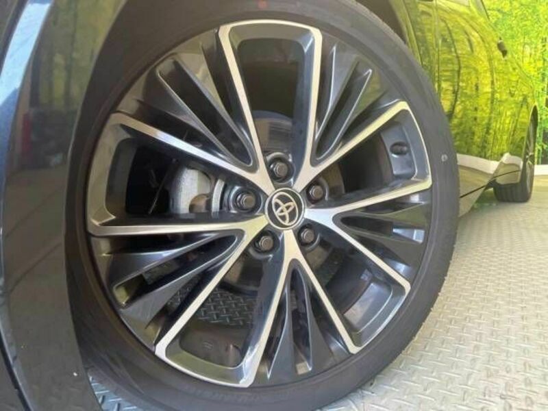 PRIUS-12