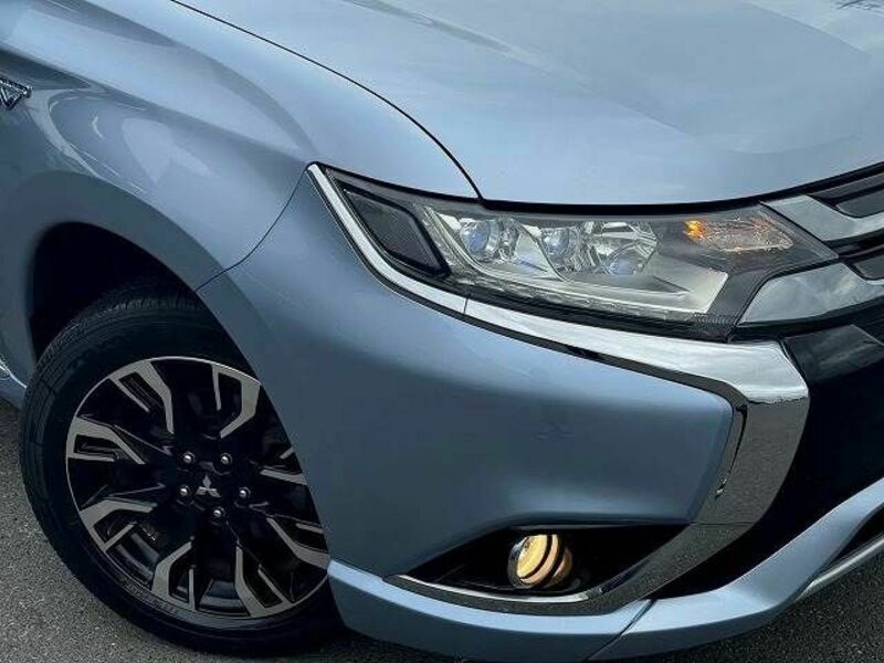 OUTLANDER PHEV-19