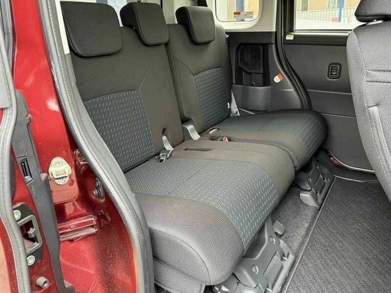 ROOMY-5